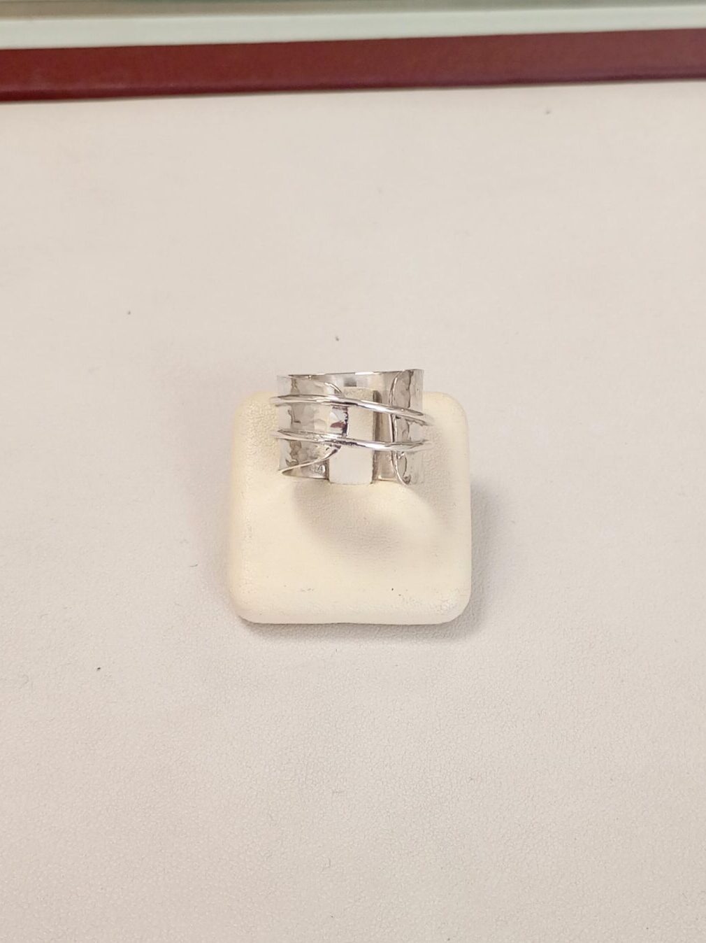 ΑΣΗΜΕΝΙΟ ΔΑΧΤΥΛΙΔΙ ΝΥΜΦΗ