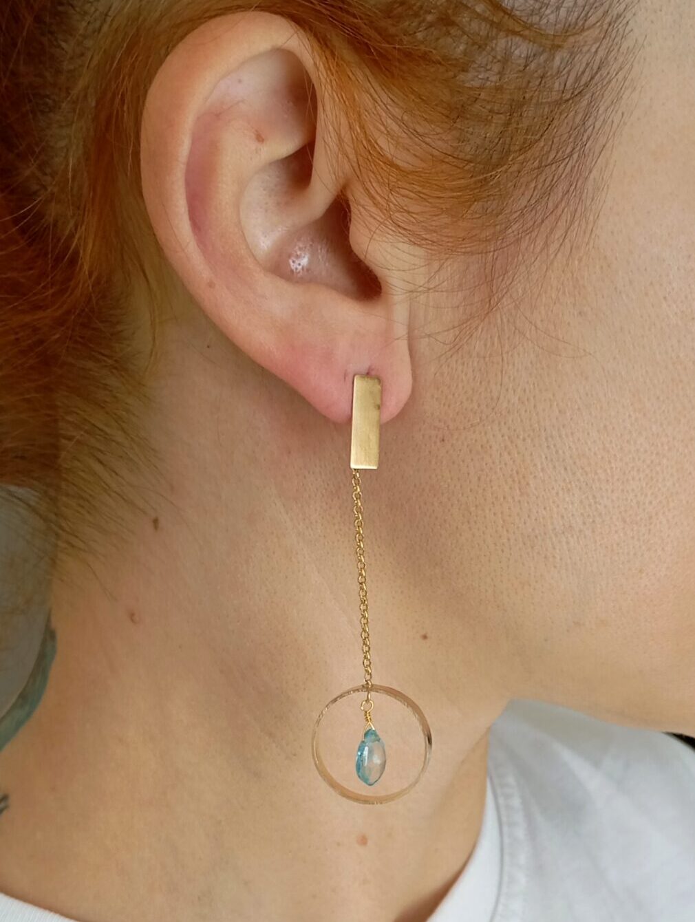 ΑΣΗΜΕΝΙΑ ΣΚΟΥΛΑΡΙΚΙΑ ΜΕ ΑΛΥΣΙΔΑ ΑΚΟΥΑΜΑΡΙΝΕΣ