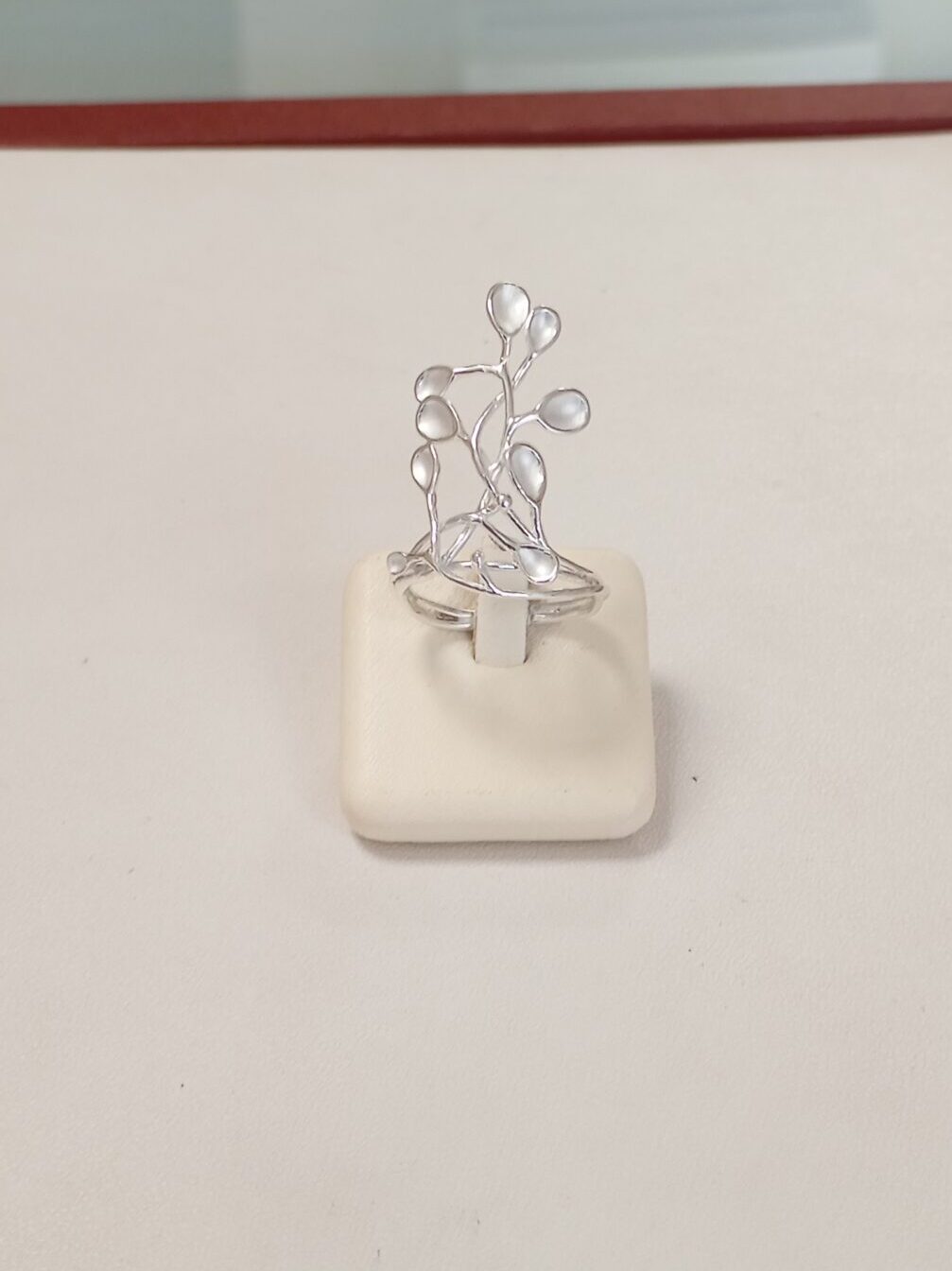 ΑΣΗΜΕΝΙΟ ΔΑΧΤΥΛΙΔΙ ΚΙΣΣΟΣ