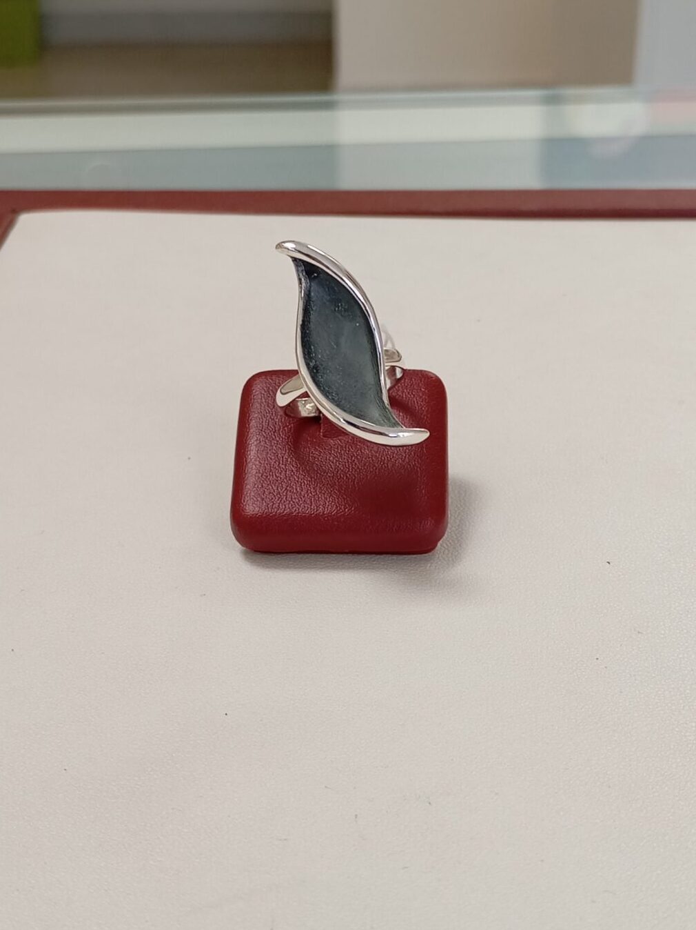 ΑΣΗΜΕΝΙΟ ΔΑΧΤΥΛΙΔΙ ΦΥΛΛΟ Α-Μ