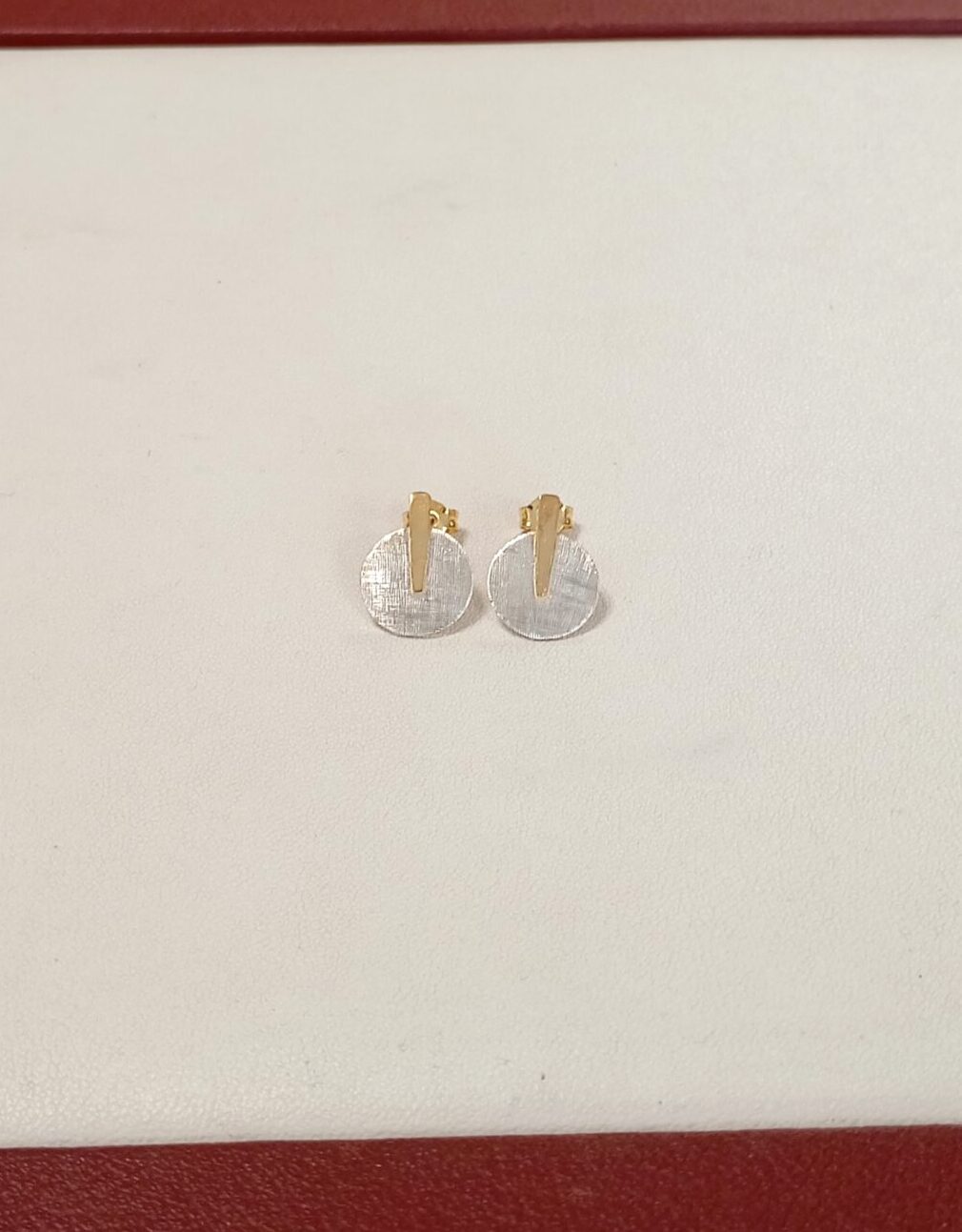 ΑΣΗΜΕΝΙΑ ΣΚΟΥΛΑΡΙΚΙΑ ΚΥΚΛΟΣ ΤΡΙΓΩΝΟ