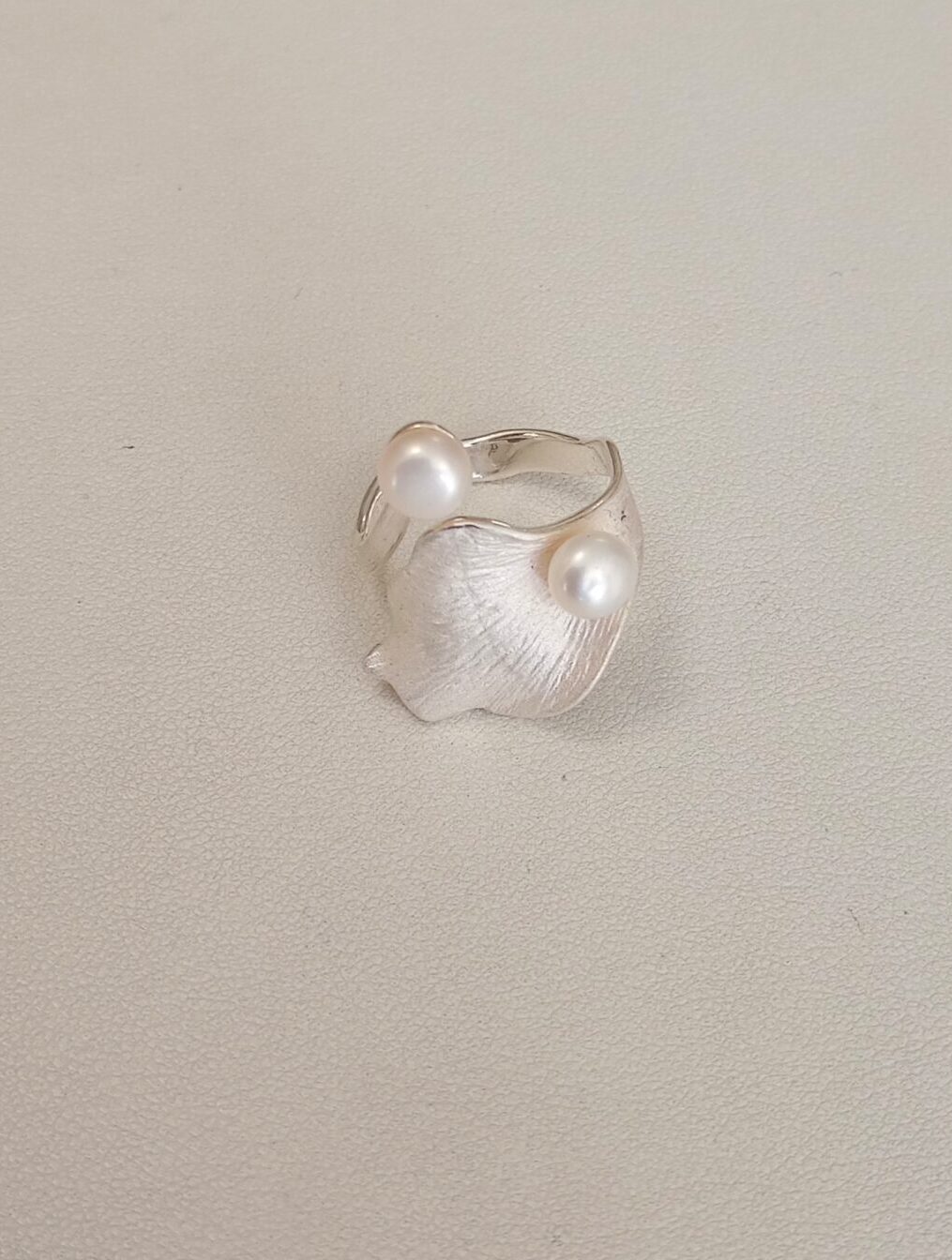 ΑΣΗΜΕΝΙΟ ΔΑΧΤΥΛΙΔΙ ΦΥΛΛΟ ΜΑΡΓΑΡΙΤΑΡΙΑ - Image 2